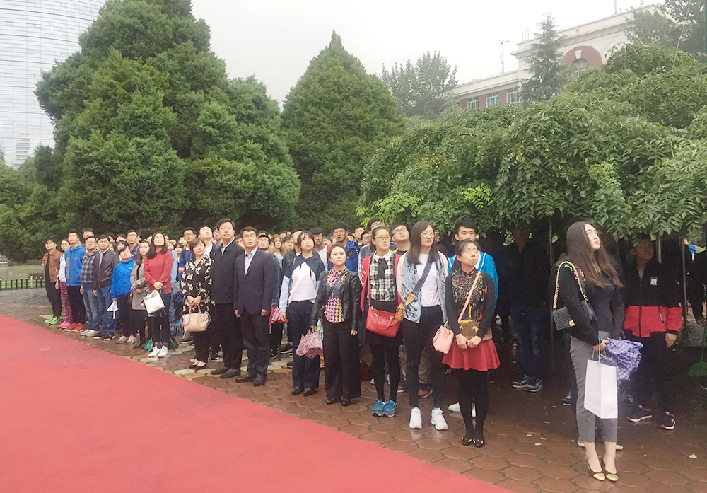 开云网页版登录入口新学期升旗仪式