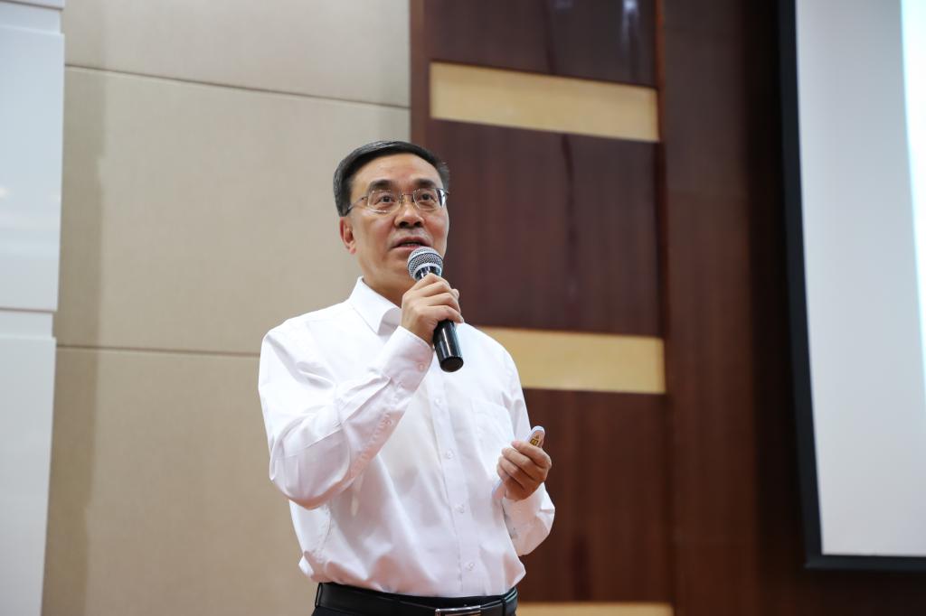 首届“校长公开课 毕业生专场”圆满结束